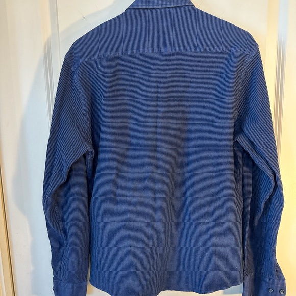 Stone Rose Navy Miami Waffle Slim Fit Sport Button Down Shirt, size Large - Picture 9 of 11